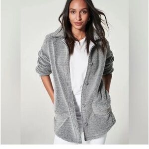 SPANX Women's Cozy Gray Shirt Jacket